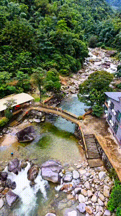 旅行推荐官大山深处的度假村流溪瀑布