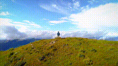 航拍山顶上唯美天空素材