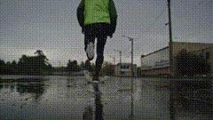 雨天奔跑唯美视频素材
