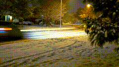 雪景汽车划过素材手机摄影